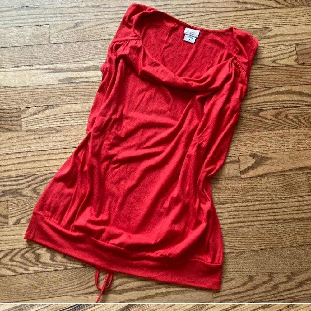 2 Red Maternity Tops - Picture 3 of 4